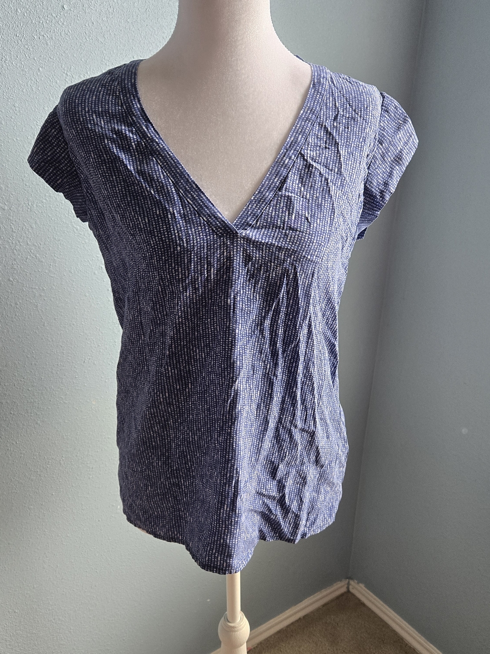 Joie Navy Silk Blue V-Neck Short Sleeve Top